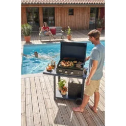 Plancha à Gaz Le Marquier Vintage Pure 260 + Chariot - Bleu Céleste -BarbuArt Boutique pcvp260e31cv2 plancha gaz le marquier vintage pure 260 chariot bleu celeste ambiance